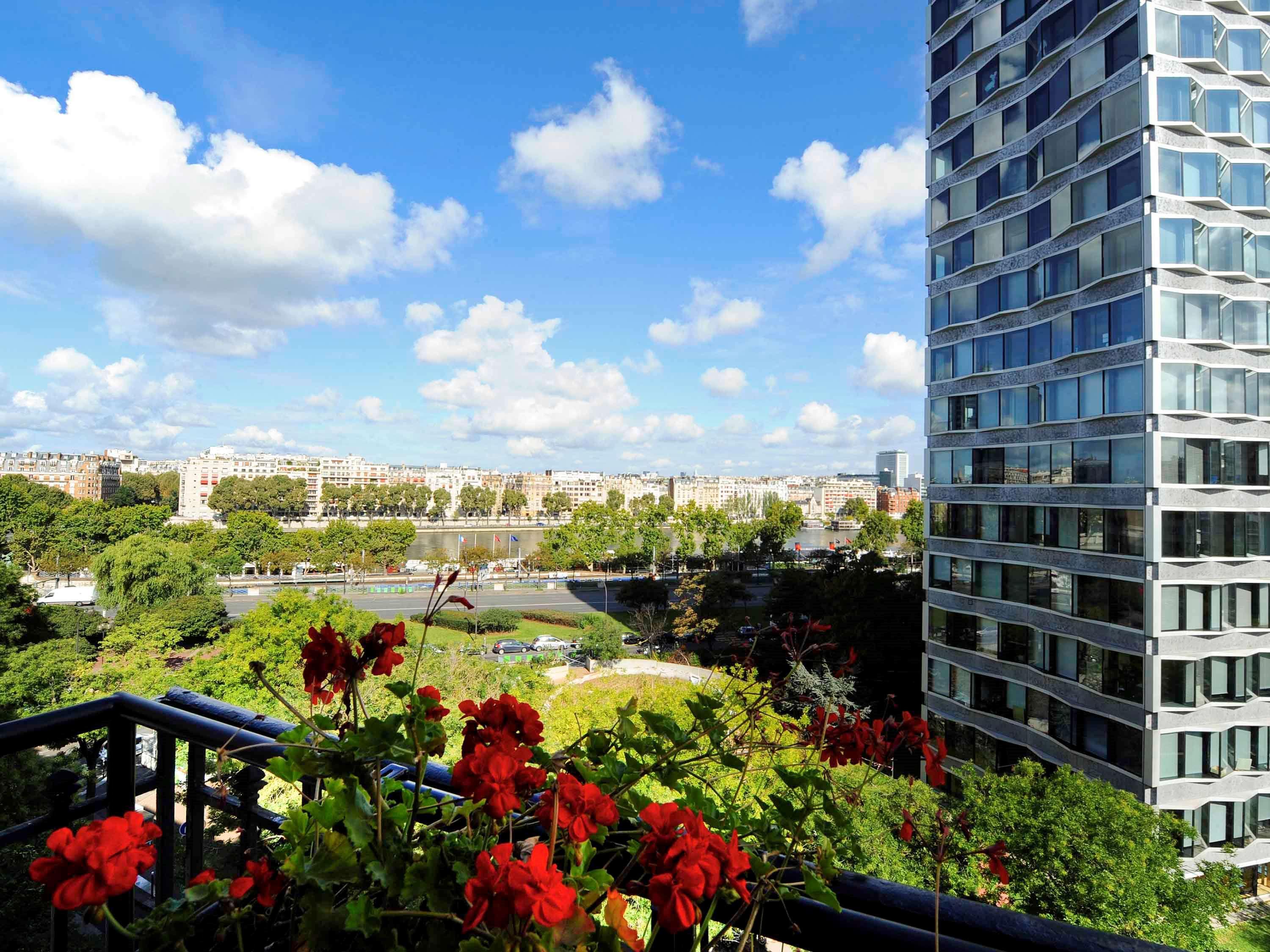Mercure Paris Tour Eiffel Pont Mirabeau Exteriér fotografie